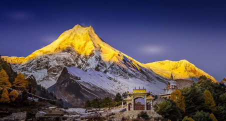 Manaslu Trekking
