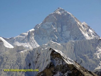 Khongma Tse (Mehra) Peak Climbing