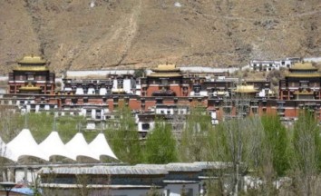 Lhasa EBC Trek