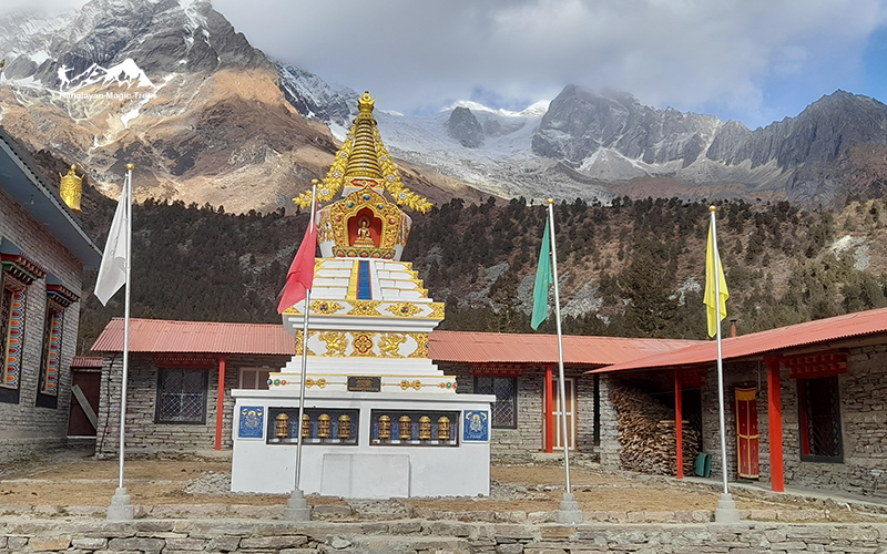 Manaslu Circuit Trek